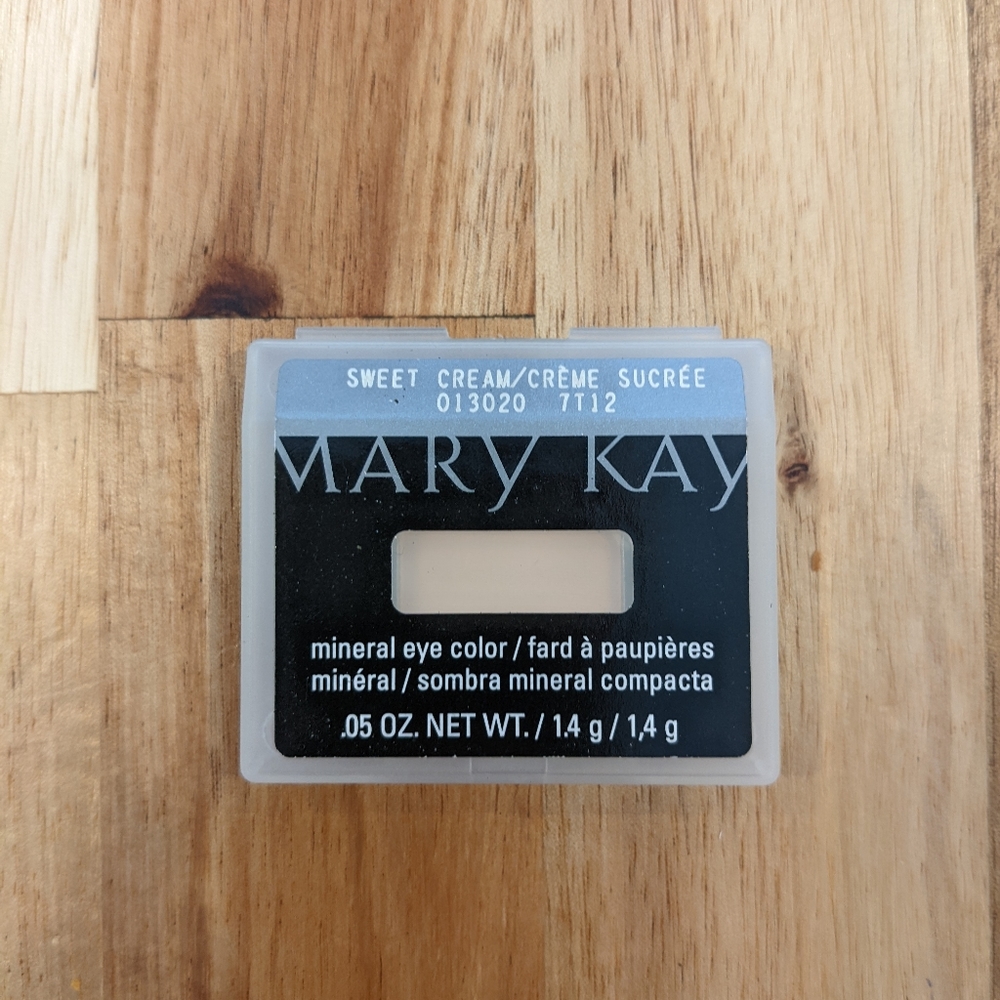 Mary Kay mineral eye color Sweet Cream
